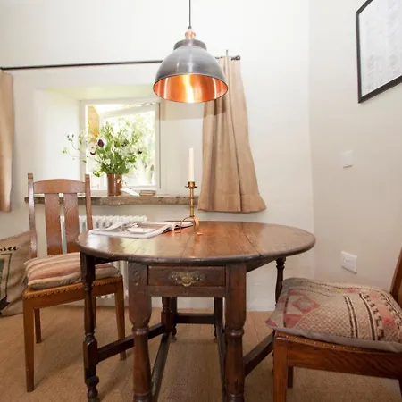 1 Bed In Whitby Oc-g0140 *